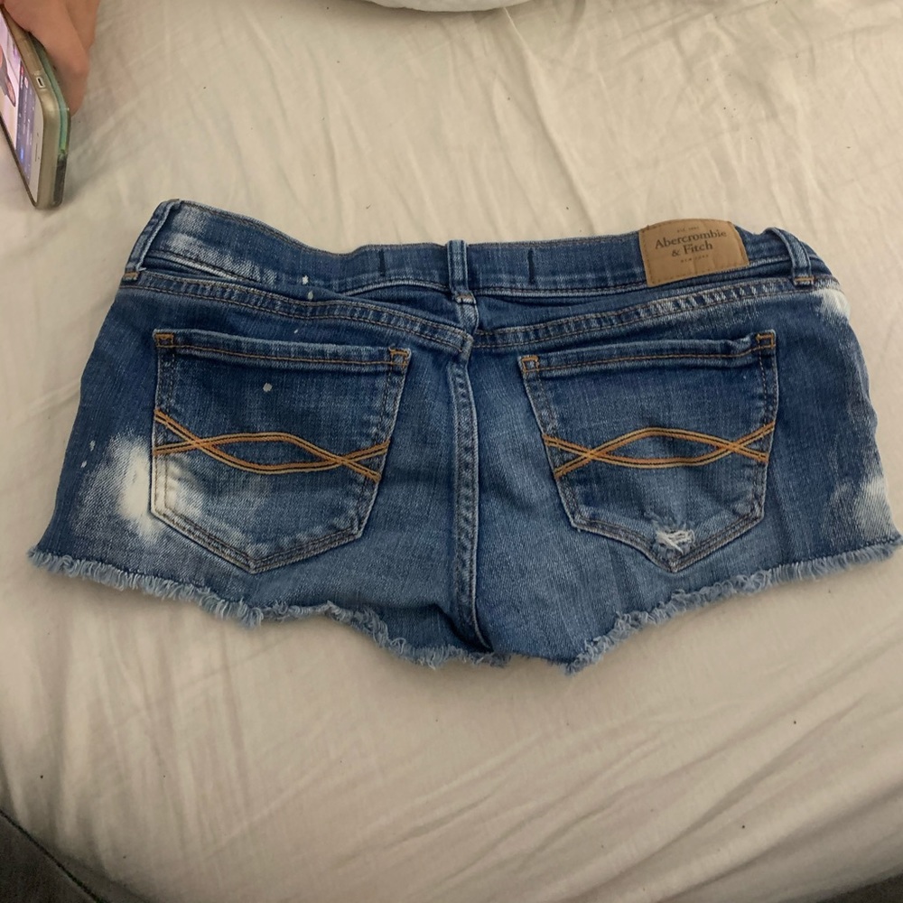 Shorts - Picture 2 of 2